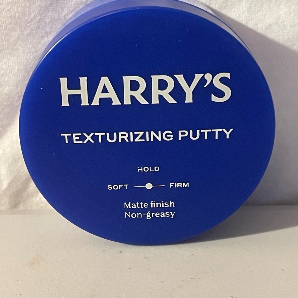 Harry’s Texturizing Putty med hold matte finish non-greasy NEW
